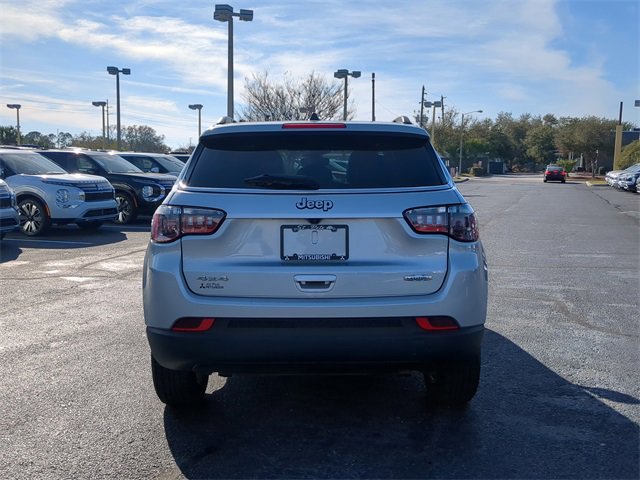 Used 2024 Jeep Compass Latitude image 7