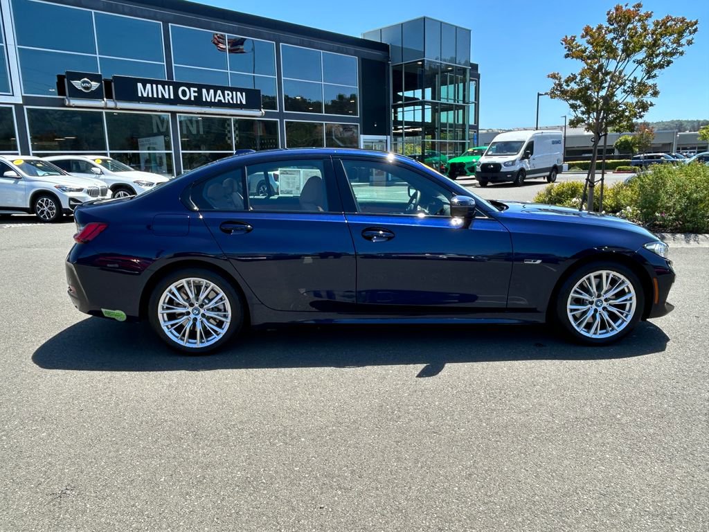 Used 2023 BMW 330e xDrive w/ Premium Package AWD/4WD image 6