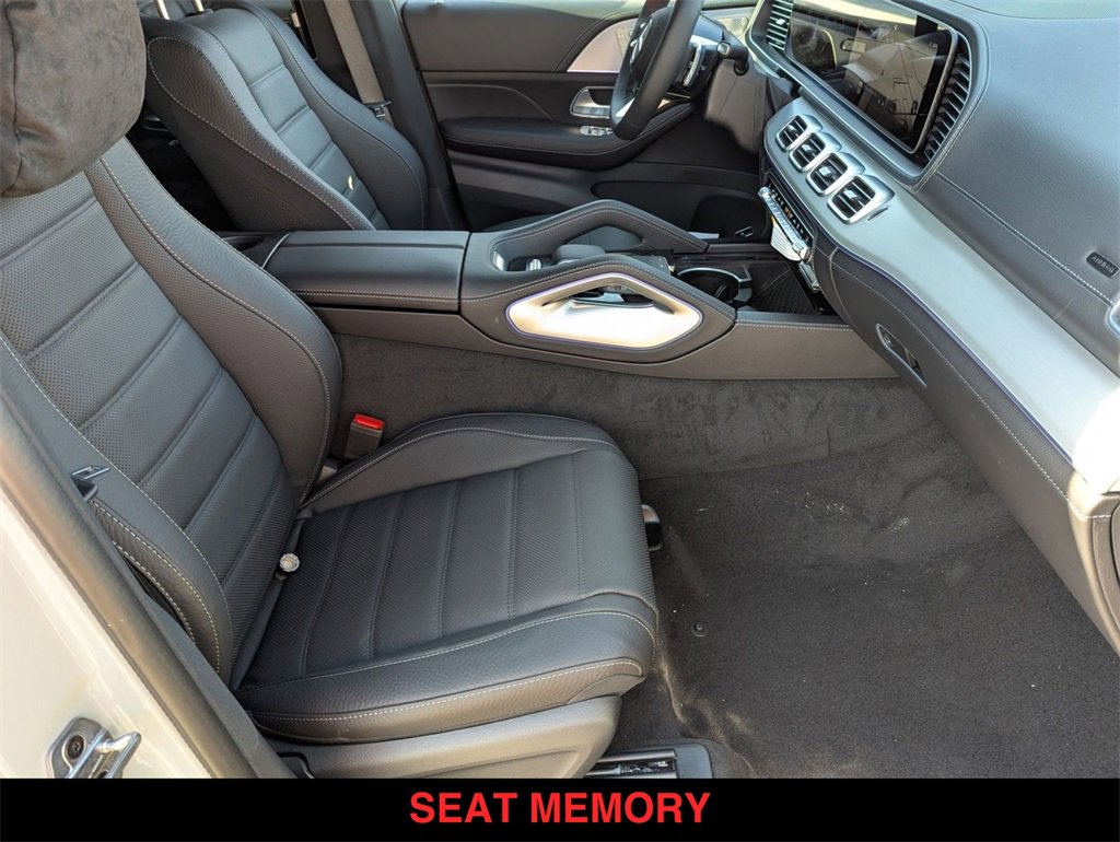 New 2026 Mercedes-Benz GLS 580 4MATIC image 21