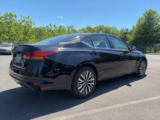 New 2026 Nissan Altima 2.5 SV FWD image 8