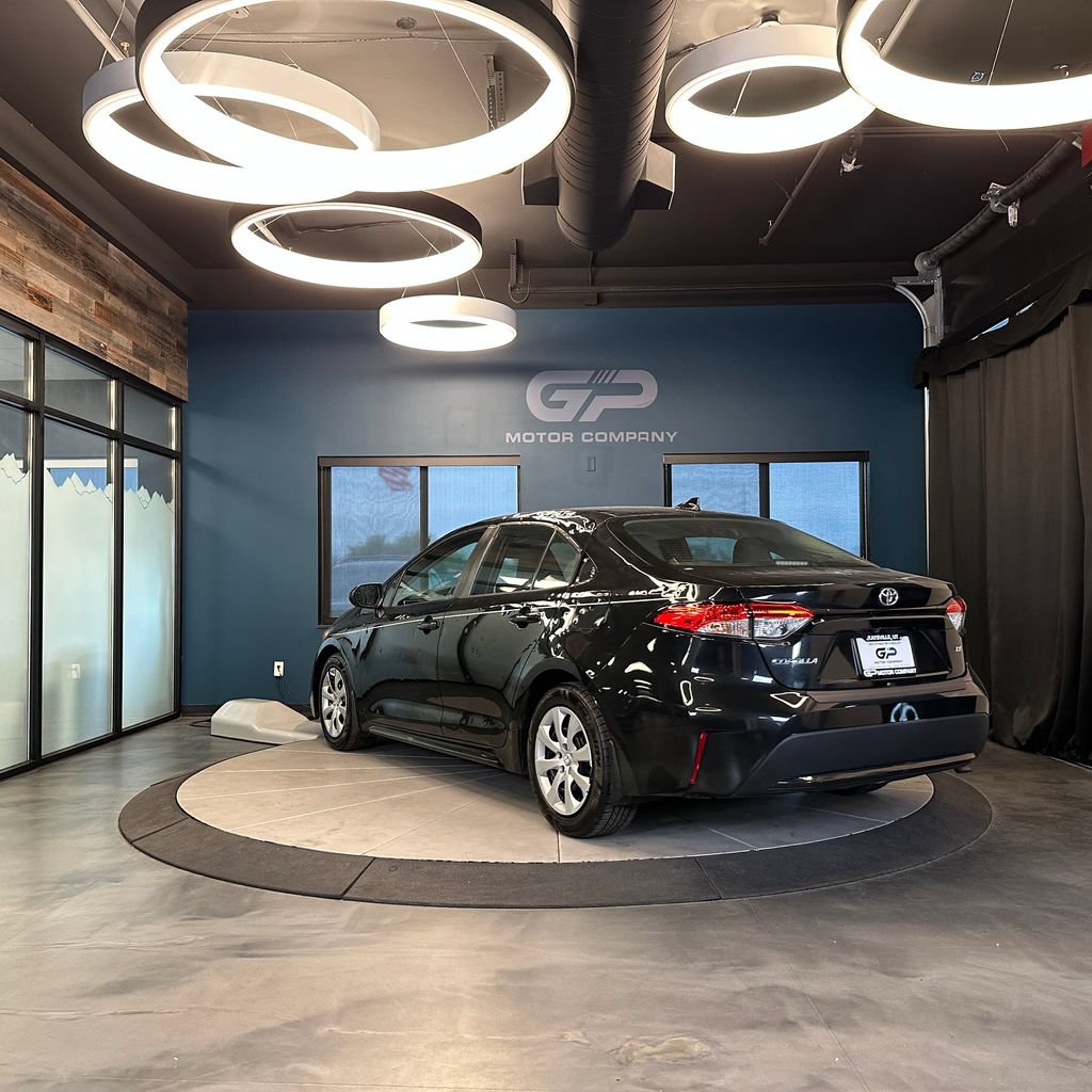 Used 2020 Toyota Corolla SE FWD image 5