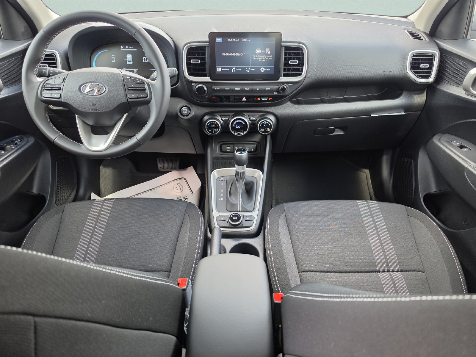 New 2026 Hyundai Venue SEL FWD image 15