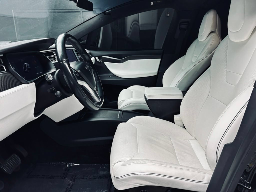 Used 2016 Tesla Model X 90D AWD/4WD image 17