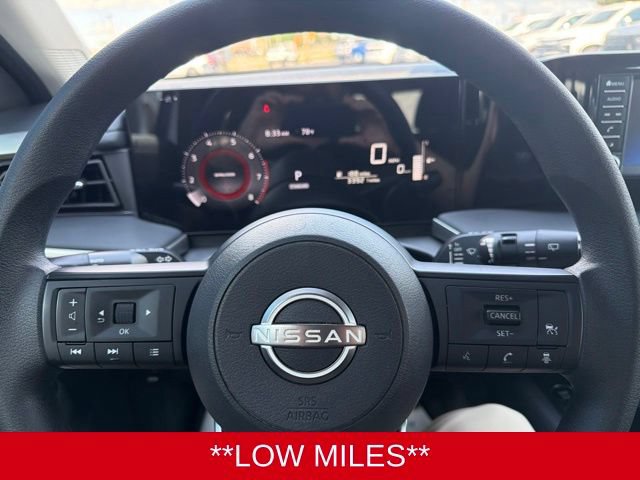 Used 2025 Nissan Kicks S AWD/4WD image 11