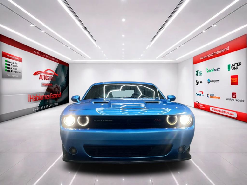 Used 2016 Dodge Challenger R/T Scat Pack w/ Leather Interior Group image 2