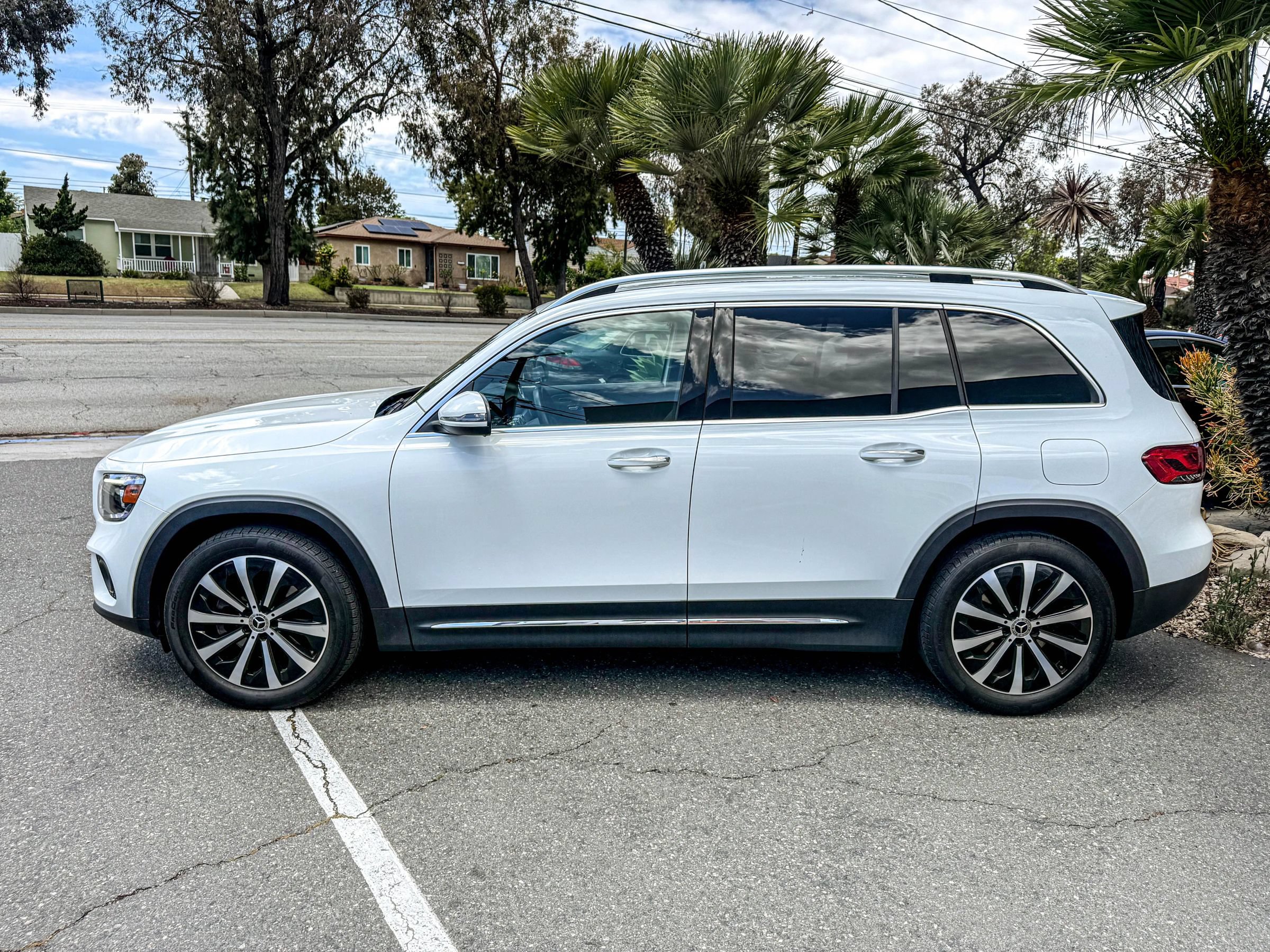 Used 2022 Mercedes-Benz GLB 250 4MATIC image 14