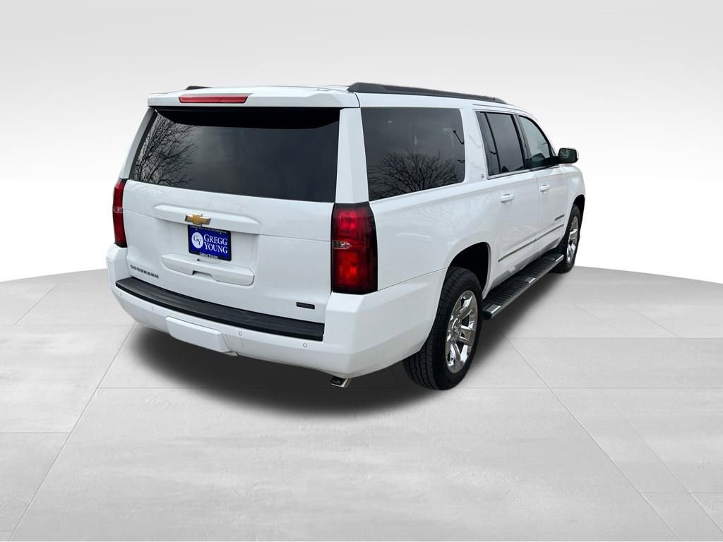 Used 2018 Chevrolet Suburban LT w/ LT Signature Package image 6