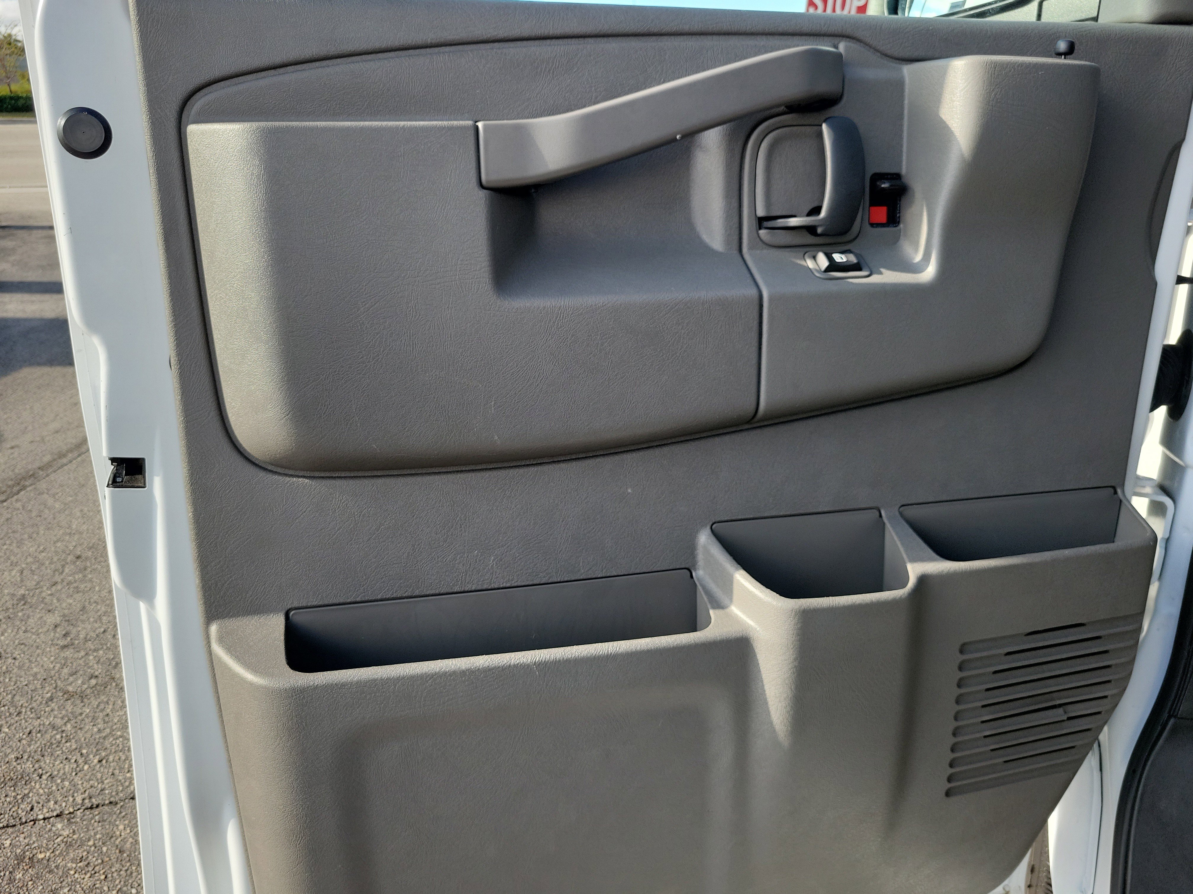 Used 2024 GMC Savana 2500 w/ Driver Convenience Package image 21