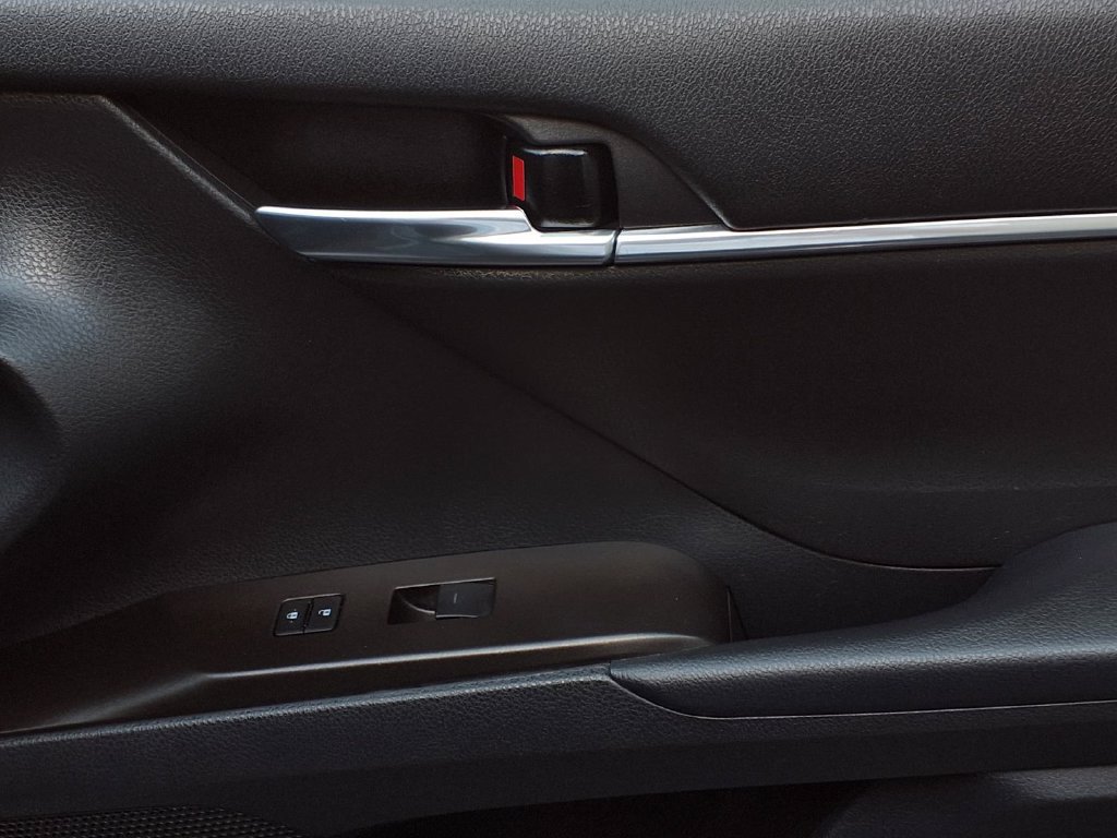 Certified 2024 Toyota Camry SE FWD image 39