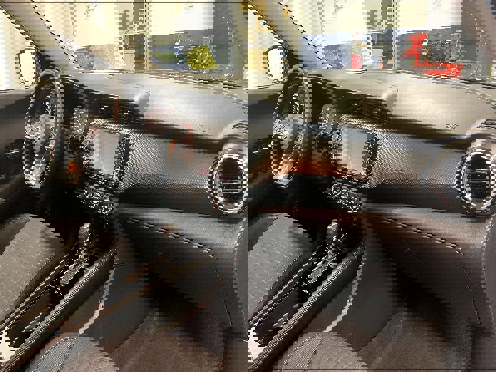 Certified 2023 Nissan Kicks SV image 14