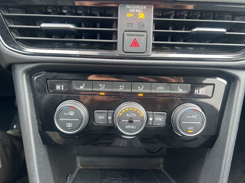 Used 2024 Volkswagen Taos SE image 20