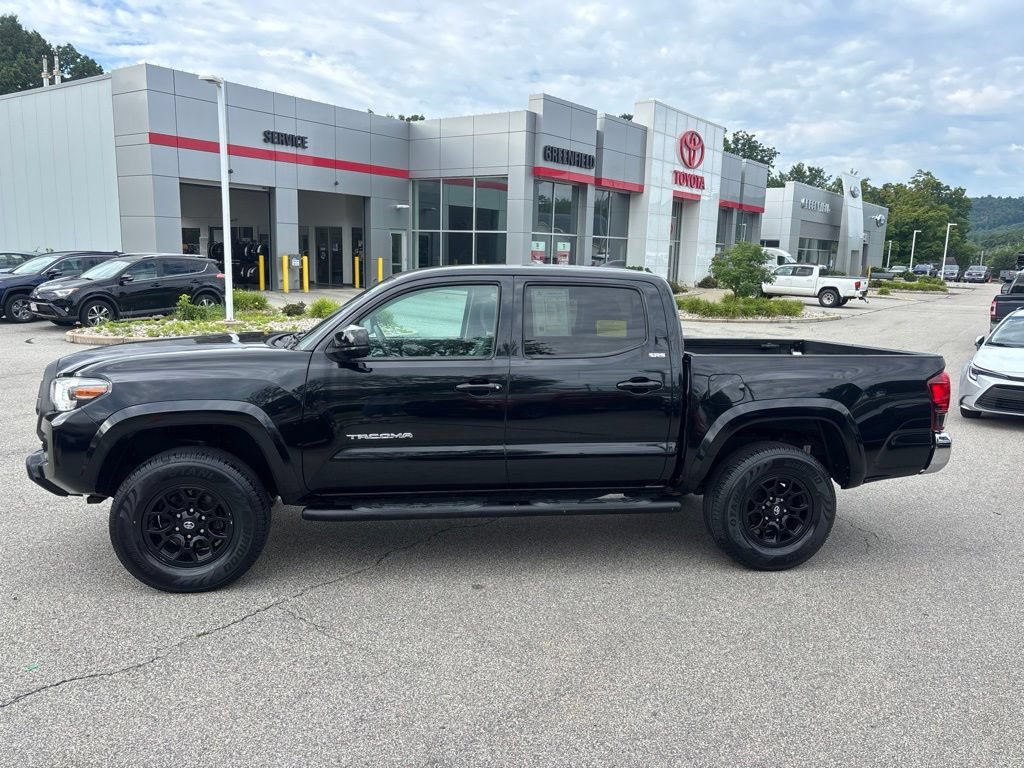 Used 2020 Toyota Tacoma SR5 AWD/4WD image 4
