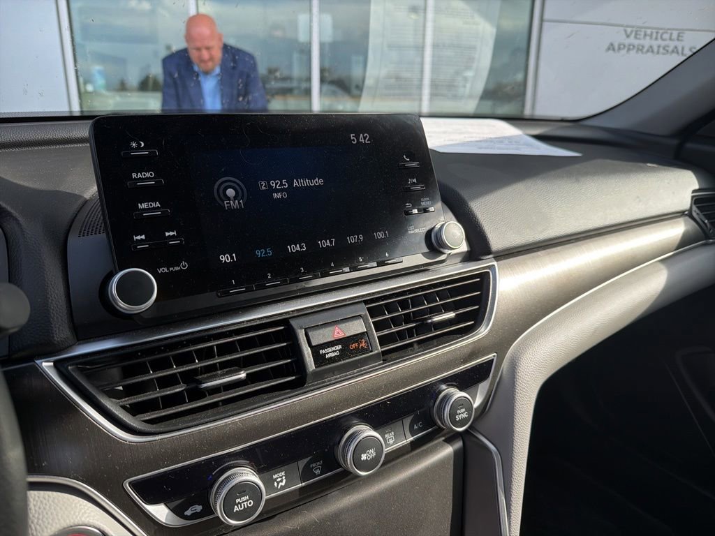 Used 2019 Honda Accord LX image 6