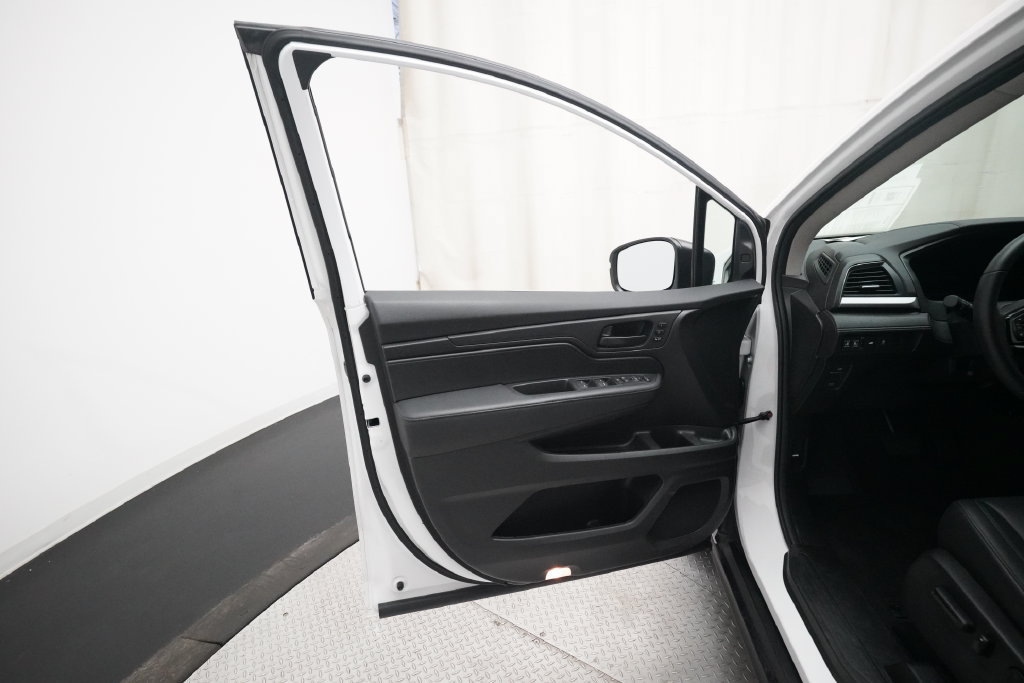 Used 2025 Honda Odyssey EX-L image 29