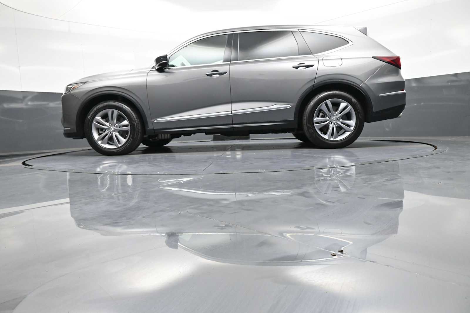 Used 2024 Acura MDX SH-AWD image 36