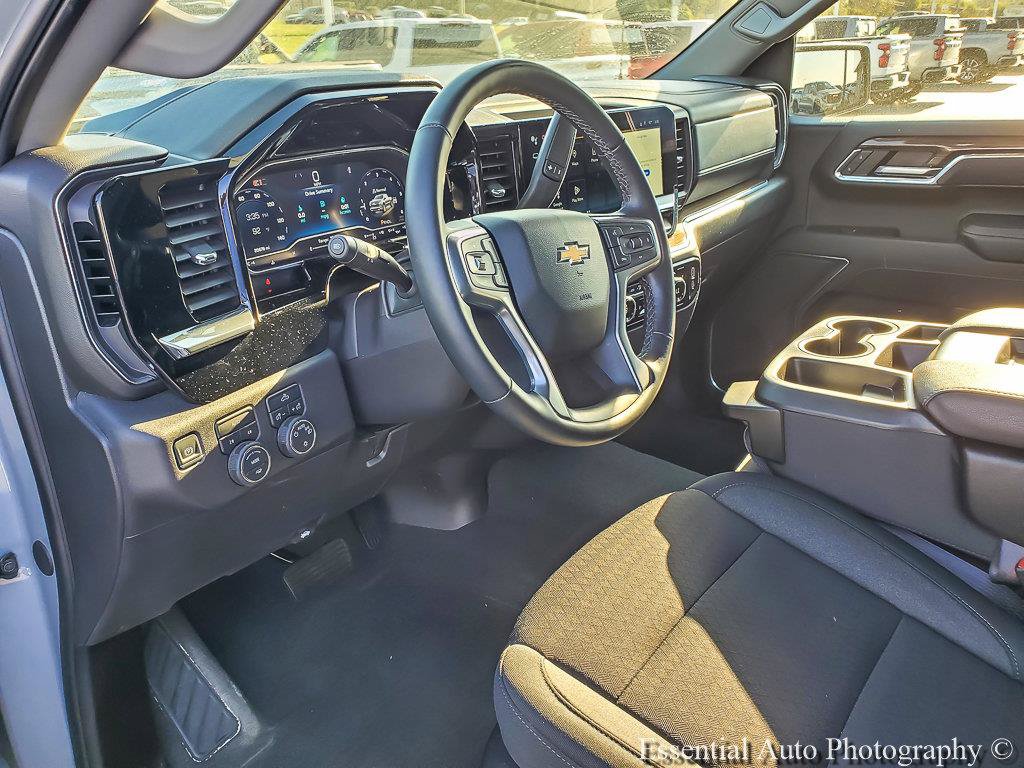 Certified 2024 Chevrolet Silverado 1500 LT AWD/4WD image 10