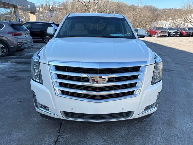 Used 2015 Cadillac Escalade Luxury image 8