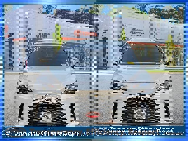 Used 2024 Lexus RX 350 Premium image 2