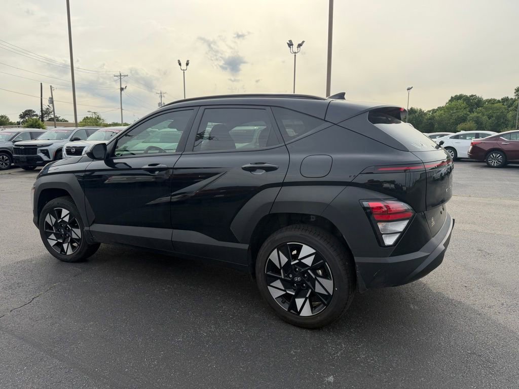Used 2025 Hyundai Kona SEL AWD/4WD image 8