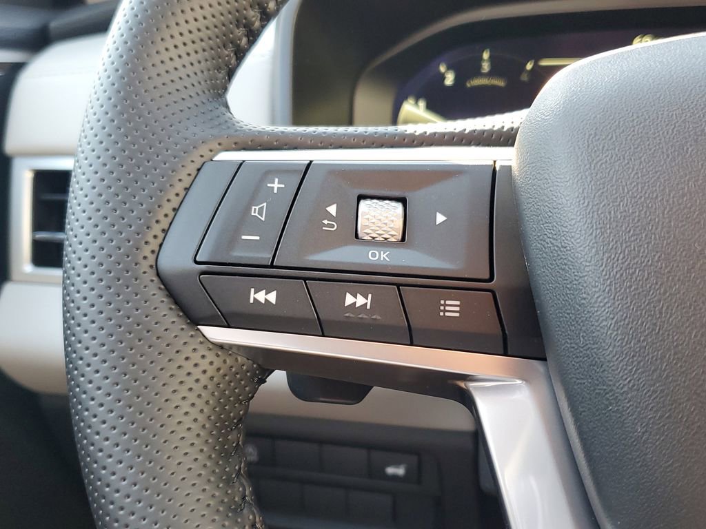 New 2026 Mitsubishi Outlander SE image 25