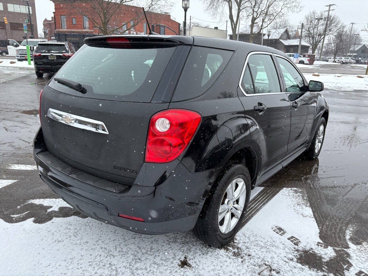 Used 2014 Chevrolet Equinox LS AWD/4WD image 9