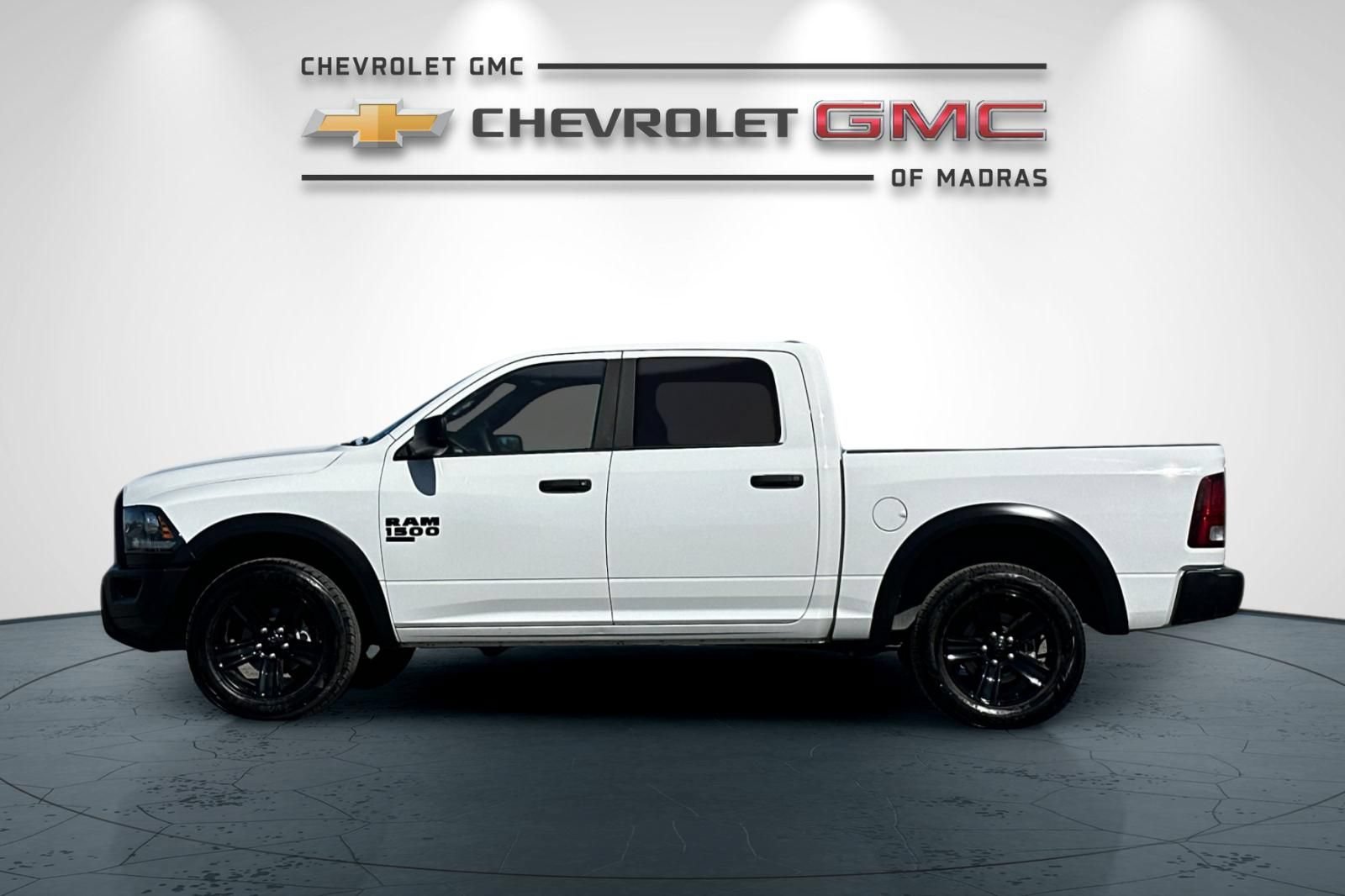 Used 2024 RAM 1500 Warlock AWD/4WD image 6