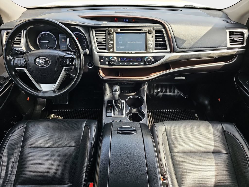 Used 2018 Toyota Highlander Limited Platinum AWD/4WD image 10