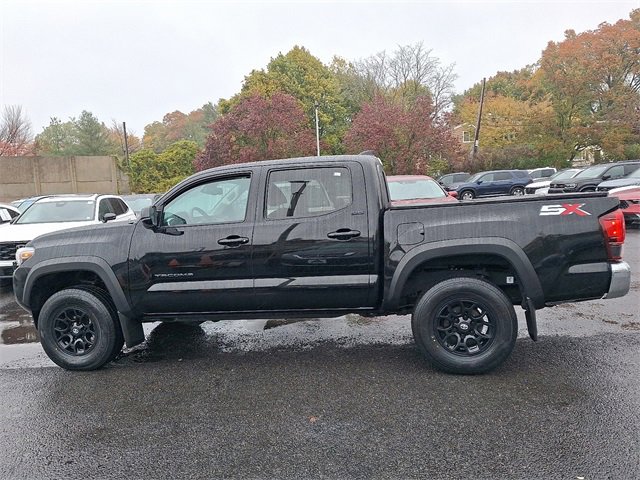 Used 2023 Toyota Tacoma TRD Sport image 7