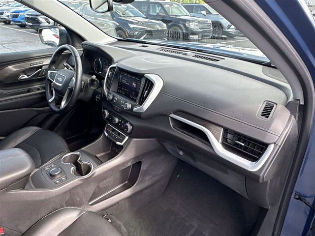 Certified 2024 GMC Terrain SLT w/ LPO, Floor Liner Package FWD image 27