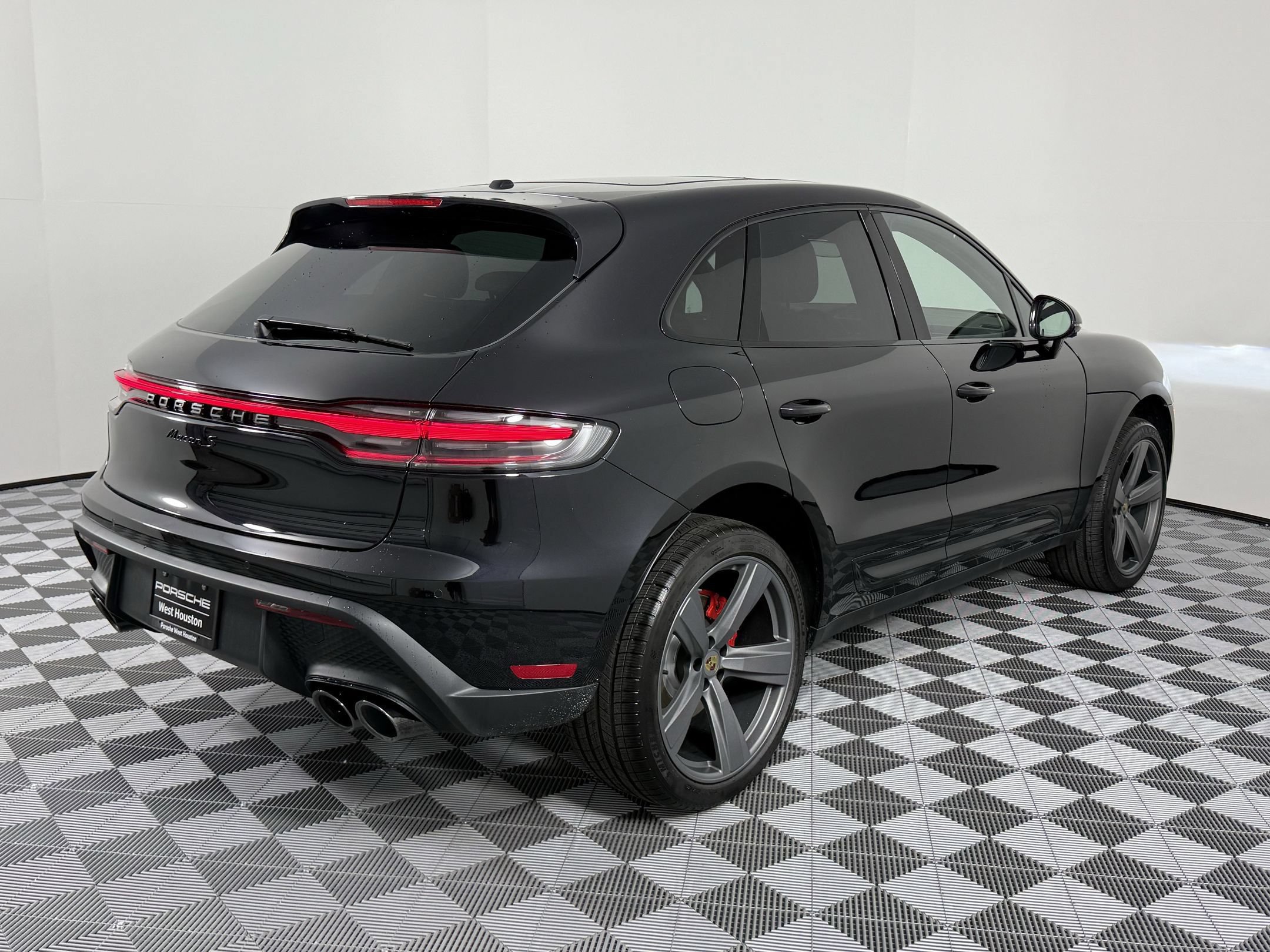 Certified 2026 Porsche Macan S AWD/4WD image 9