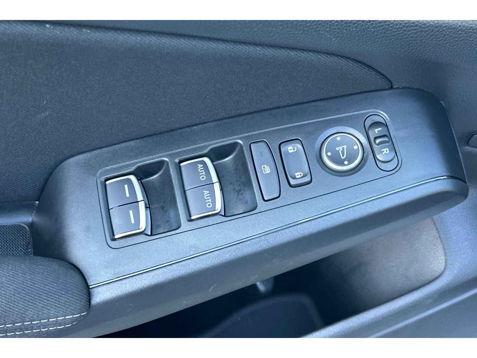 Used 2025 Honda Civic Sport image 12