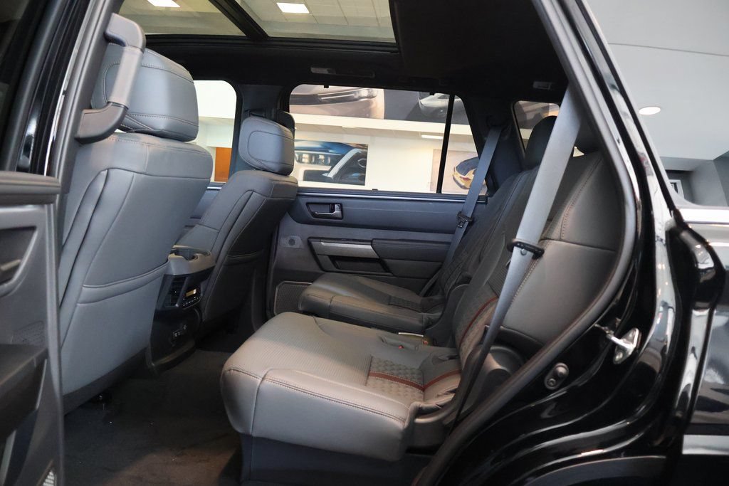 Used 2026 Toyota Sequoia Capstone AWD/4WD image 10