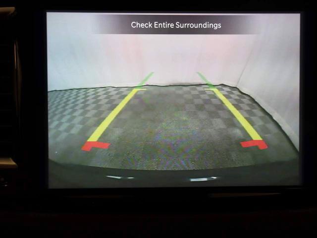 Used 2025 Chrysler Pacifica Select FWD image 3