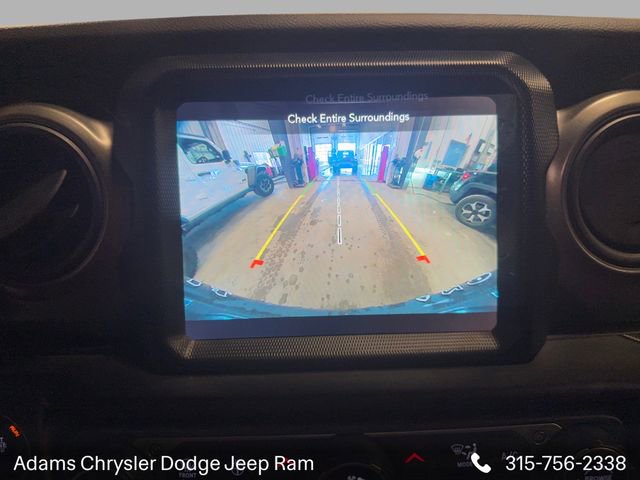 Used 2023 Jeep Wrangler Unlimited w/ Sun & Screen Package image 19