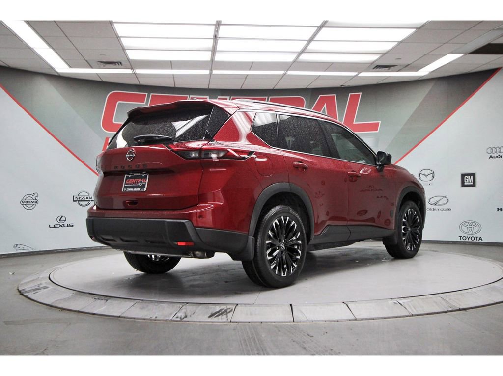 New 2026 Nissan Rogue Dark Armor FWD image 5