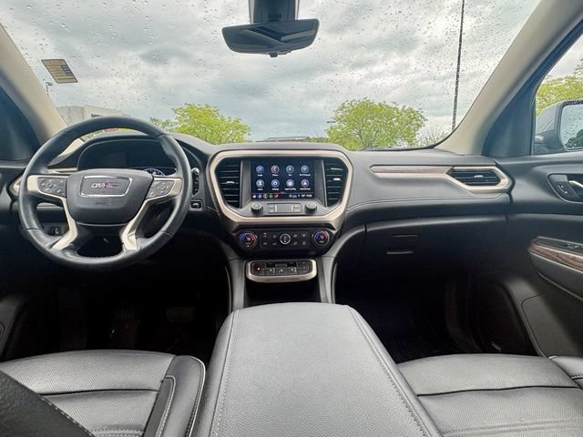 Used 2023 GMC Acadia Denali w/ Denali Ultimate Package FWD image 26