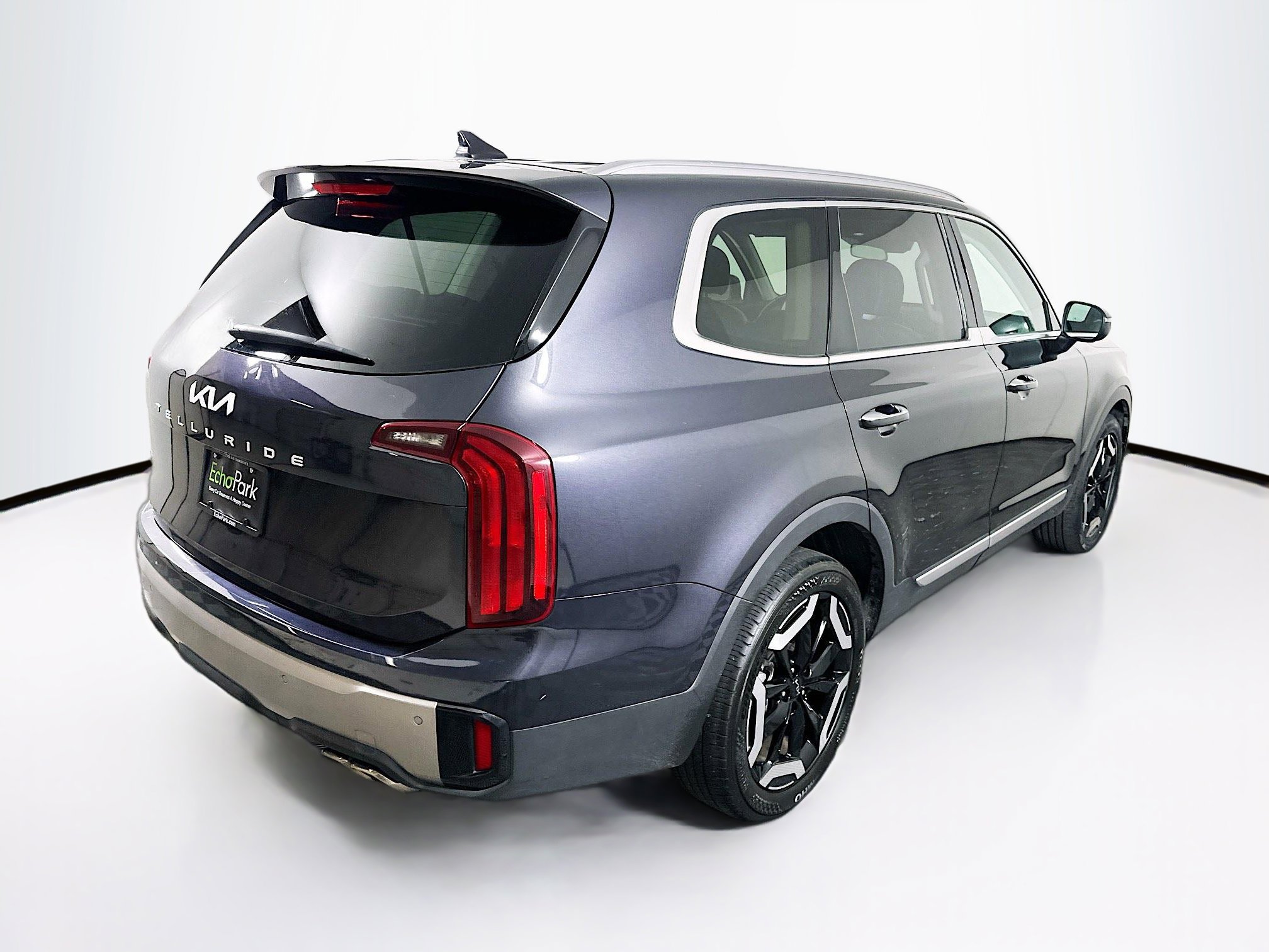 Used 2025 Kia Telluride S image 9