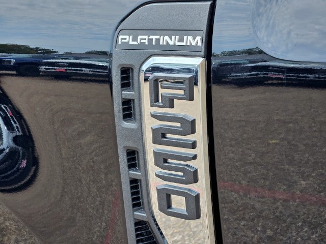New 2026 Ford F250 Platinum w/ Platinum Plus Package AWD/4WD image 5