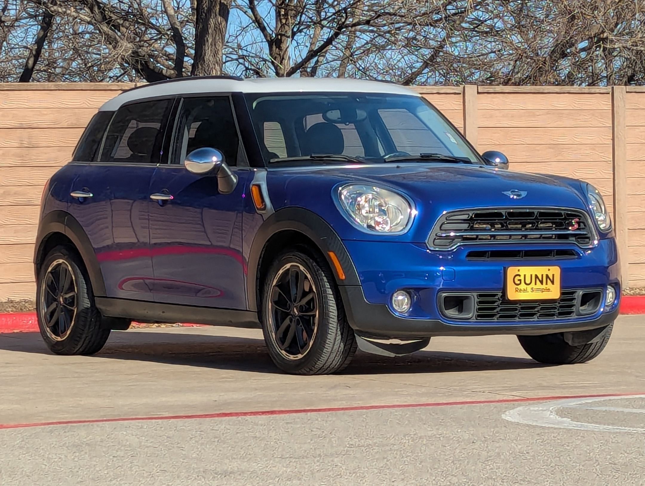 Used 2016 MINI Cooper Countryman S image 2