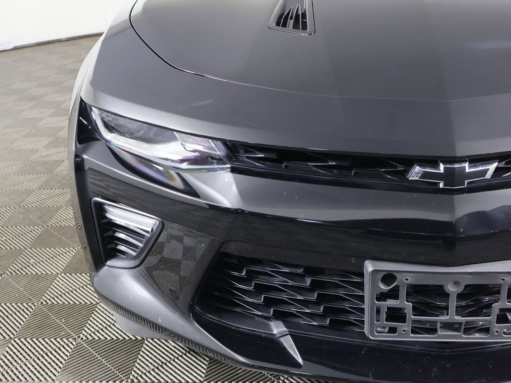 Used 2017 Chevrolet Camaro SS RWD image 15
