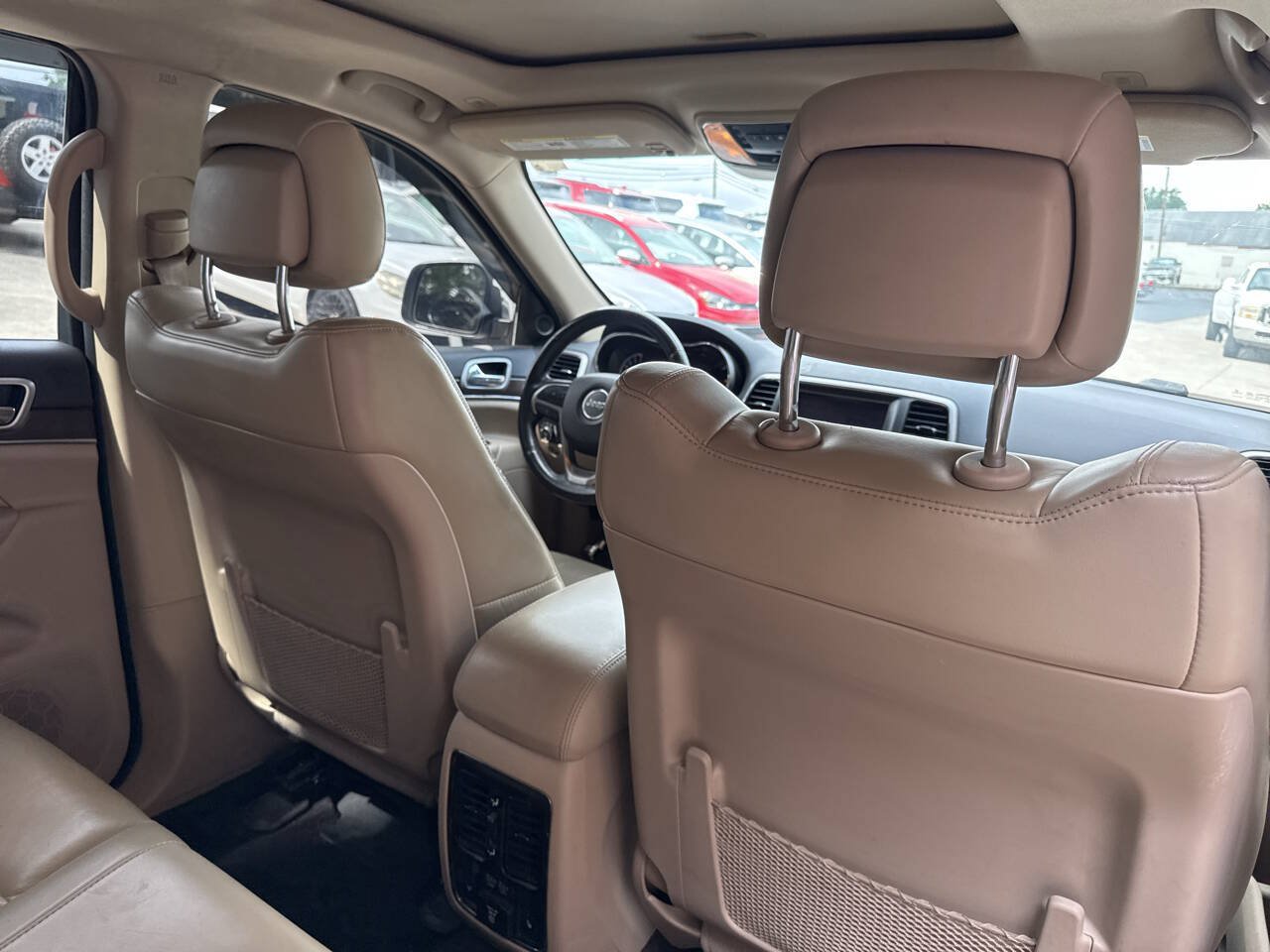 Used 2018 Jeep Grand Cherokee Limited w/ Trailer Tow Group IV AWD/4WD image 14