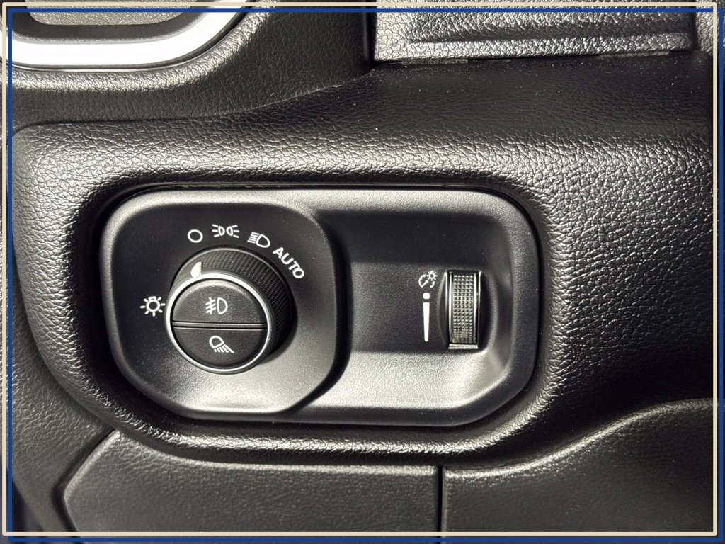 Certified 2024 RAM 2500 Big Horn AWD/4WD image 26