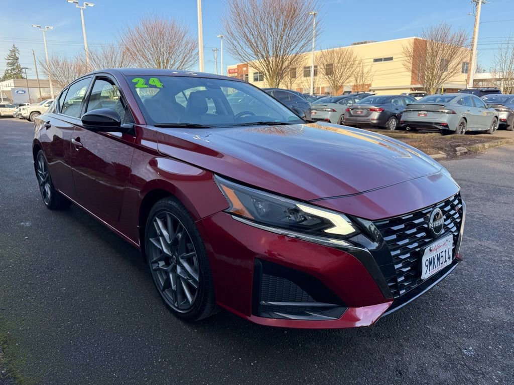 Used 2024 Nissan Altima 2.0 SR image 5