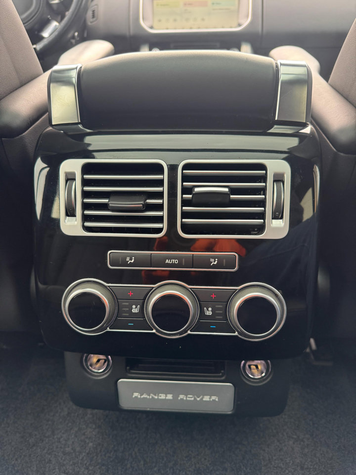 Used 2017 Land Rover Range Rover Supercharged image 12