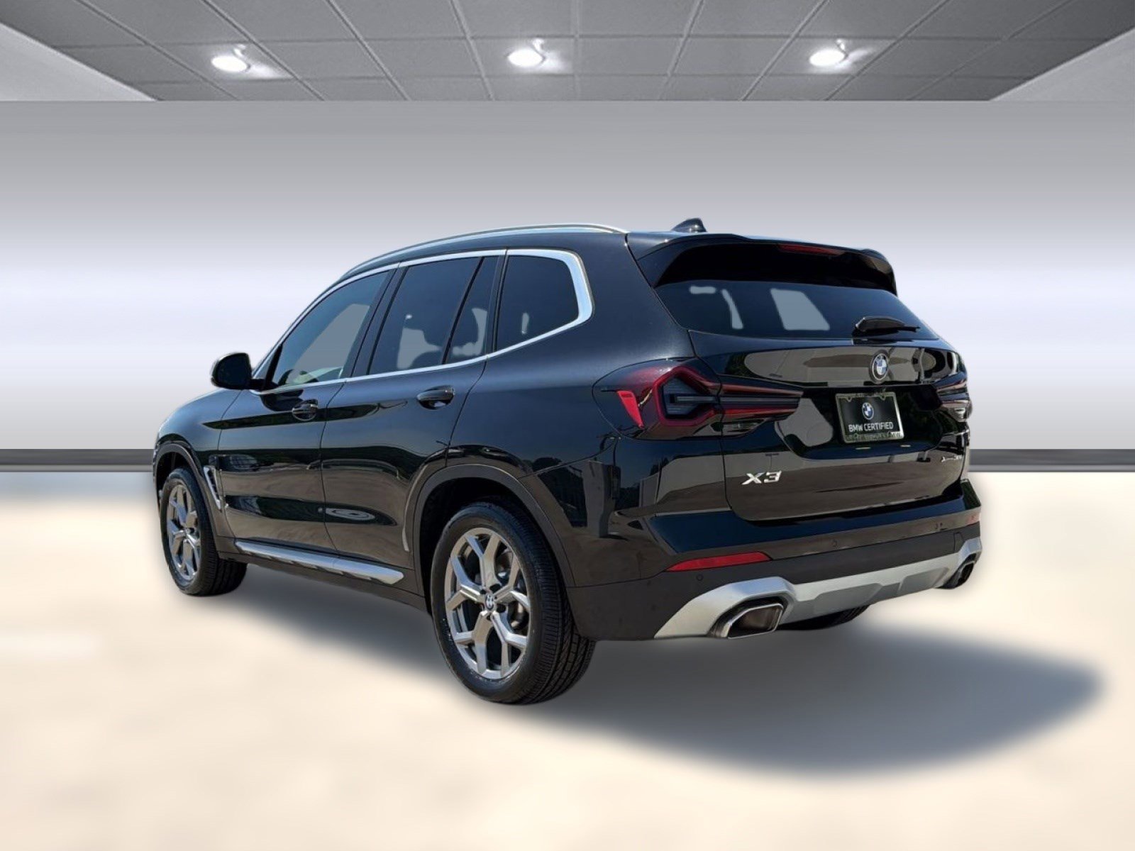 Certified 2024 BMW X3 xDrive30i AWD/4WD image 3