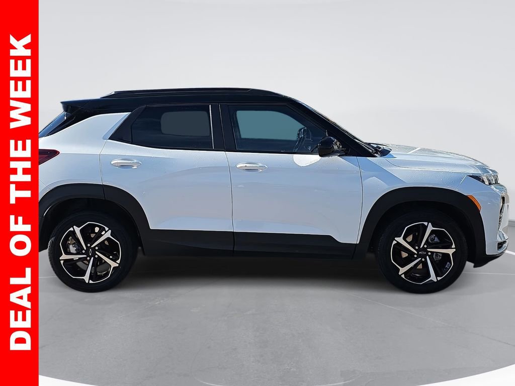 Used 2023 Chevrolet TrailBlazer RS image 2