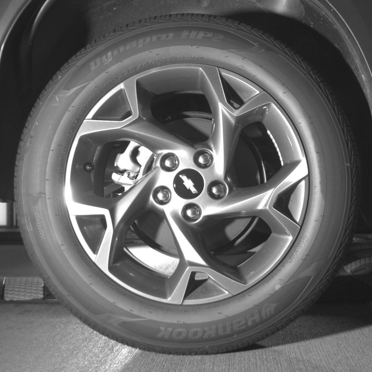 Used 2025 Chevrolet Trax LT FWD image 12