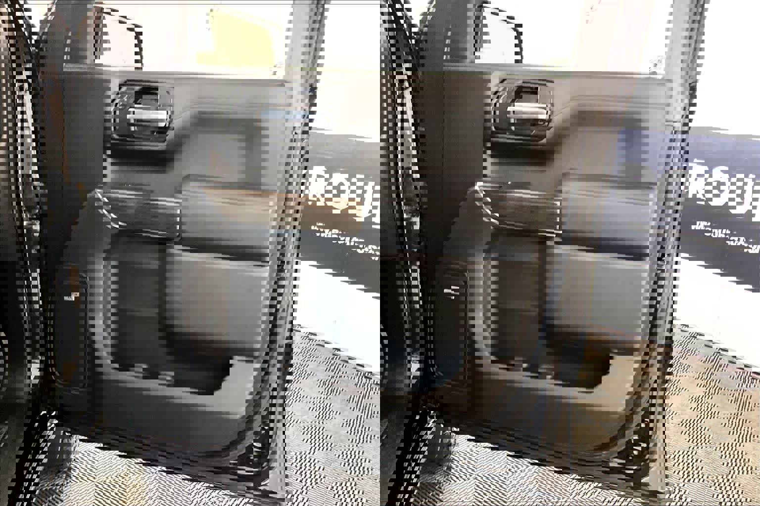 Used 2021 Chevrolet Silverado 1500 RST w/ Texas Edition Plus image 22