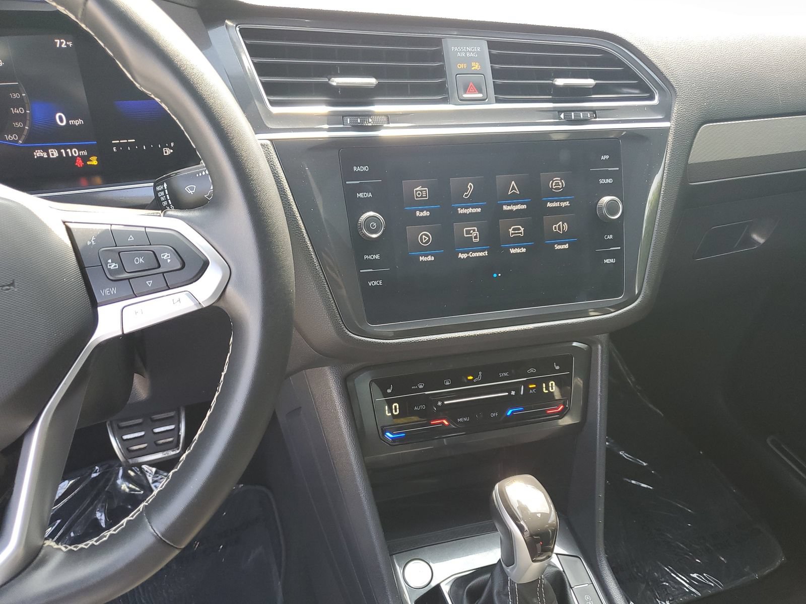 Used 2023 Volkswagen Tiguan SE R-Line FWD image 24