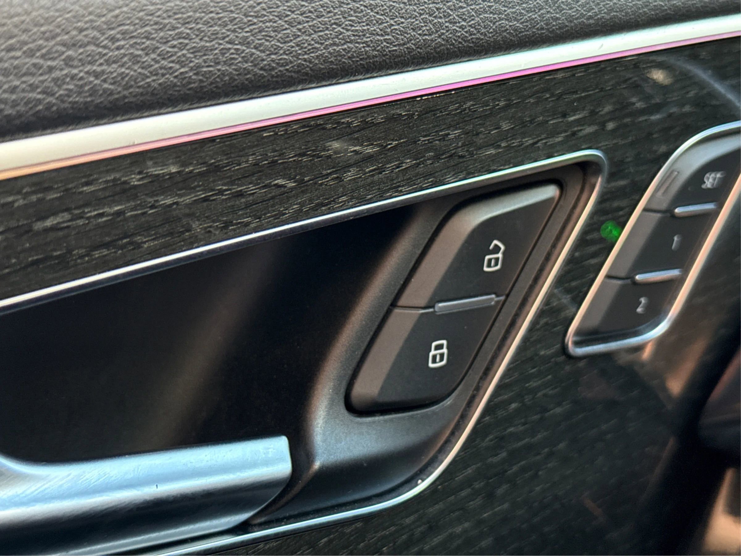 Used 2019 Audi Q8 Premium Plus image 39